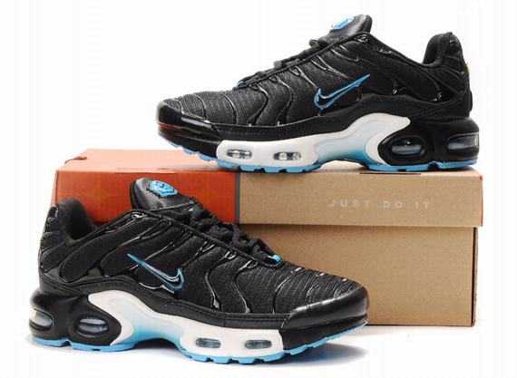 basket air max tn nike air max plus tn requin le dernier.JPG